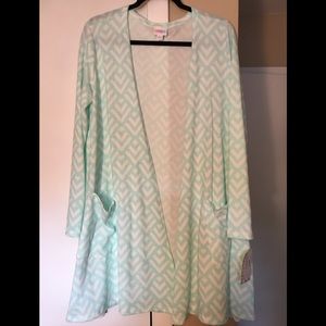 NWT Lg Lularoe Caroline sweater